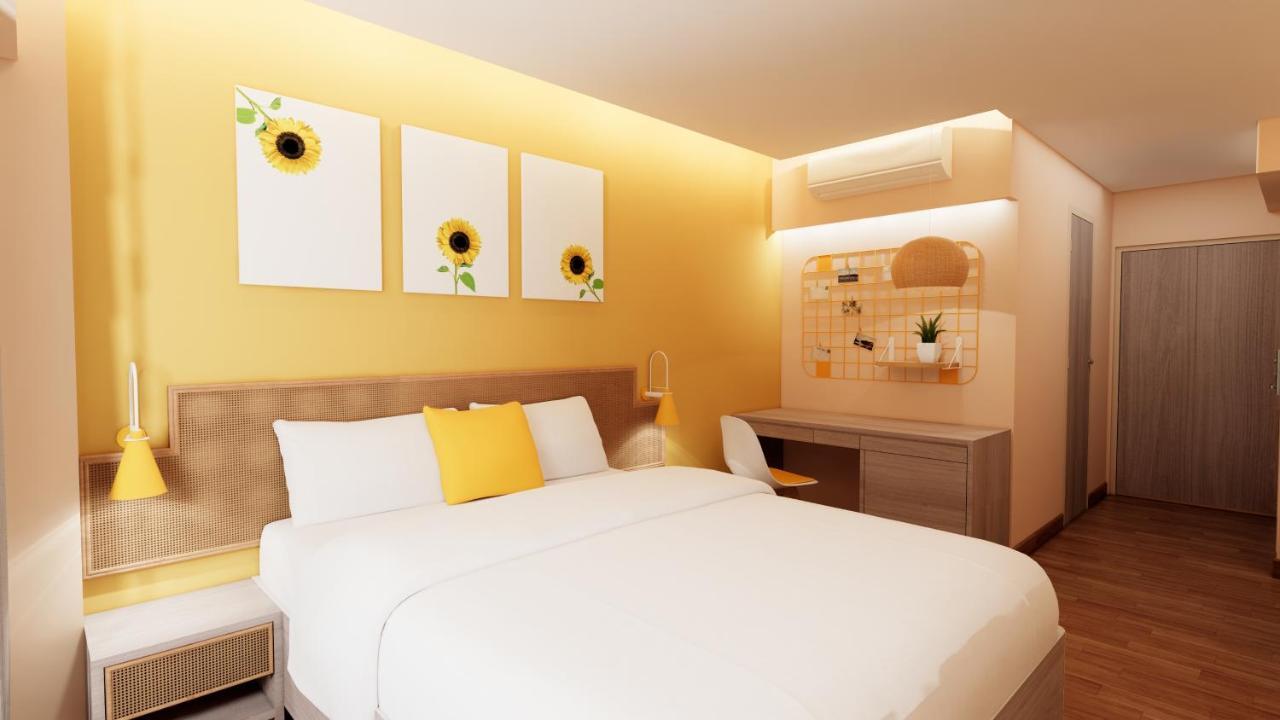 Bloom Hotel - Juhu Mumbai  Buitenkant foto