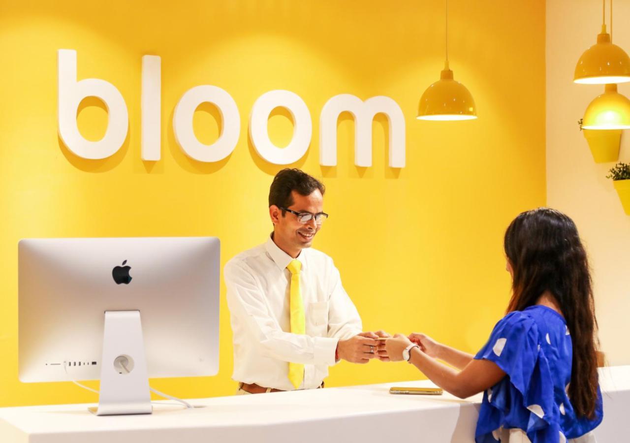Bloom Hotel - Juhu Mumbai  Buitenkant foto