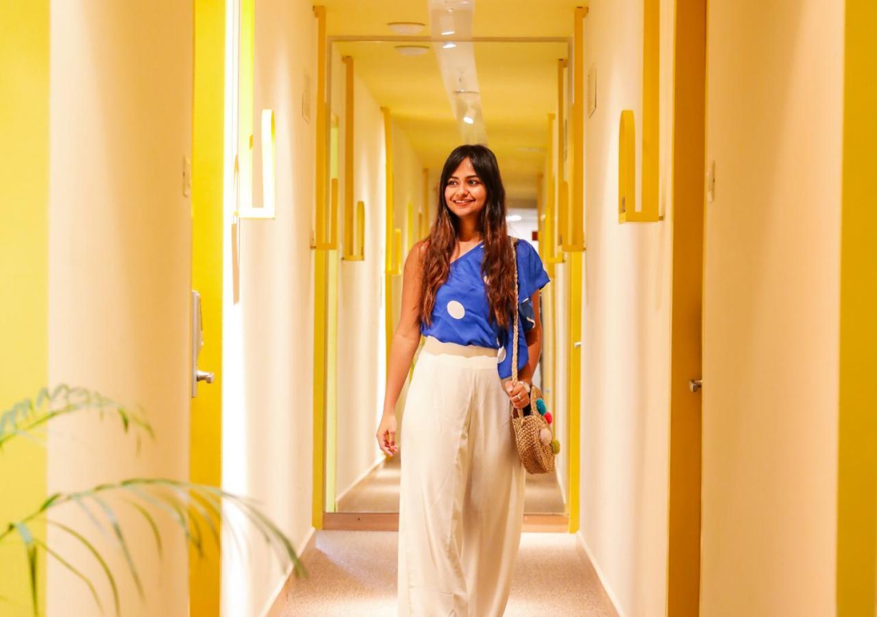 Bloom Hotel - Juhu Mumbai  Buitenkant foto