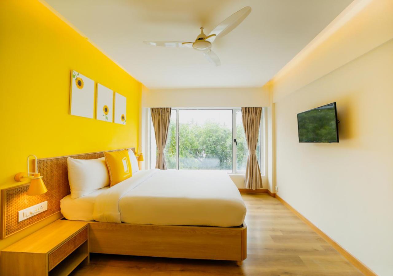 Bloom Hotel - Juhu Mumbai  Buitenkant foto